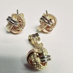 💕Cinnamon Tricolor 18k Pendant And Earrings Set